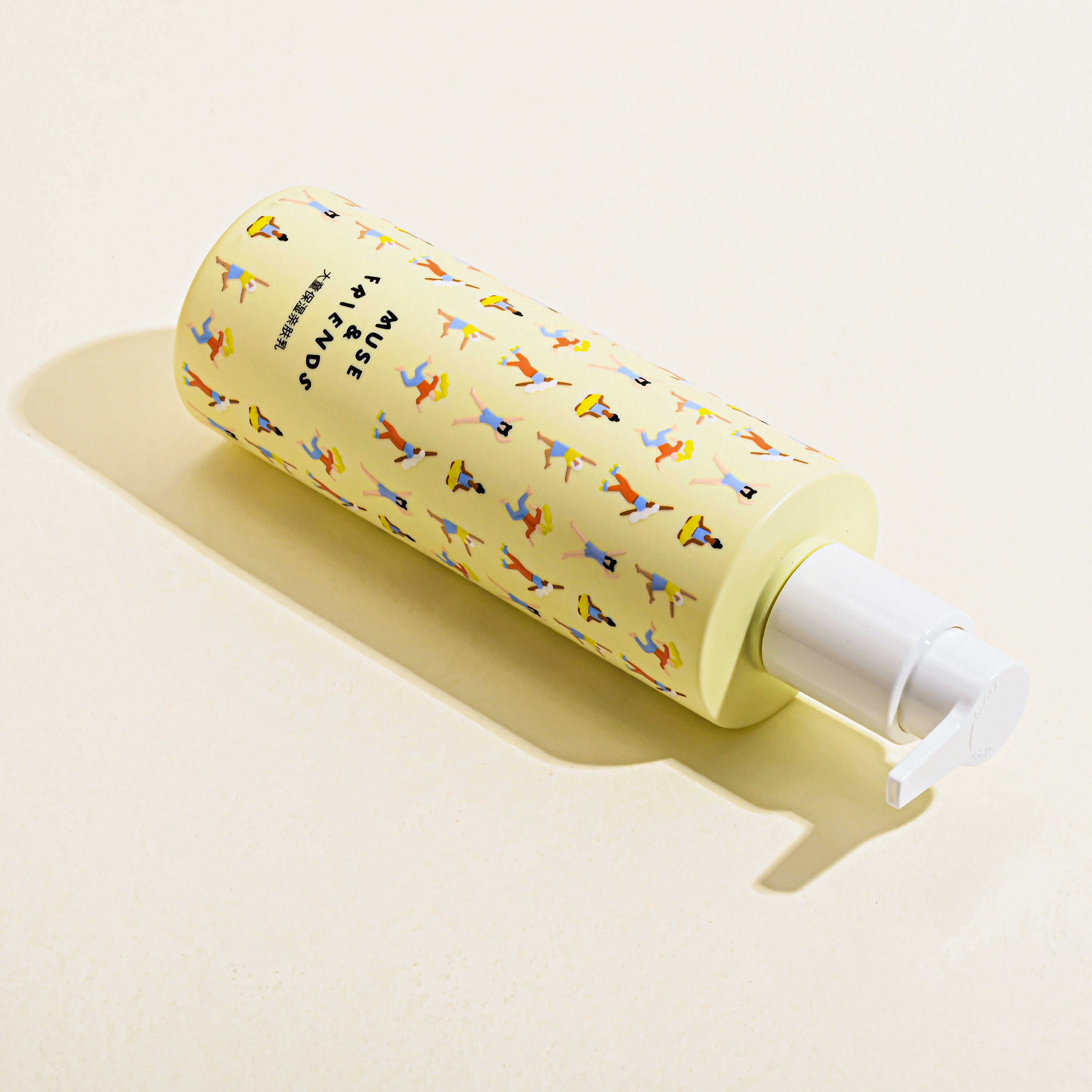 Plastic shampoo bottle-5114