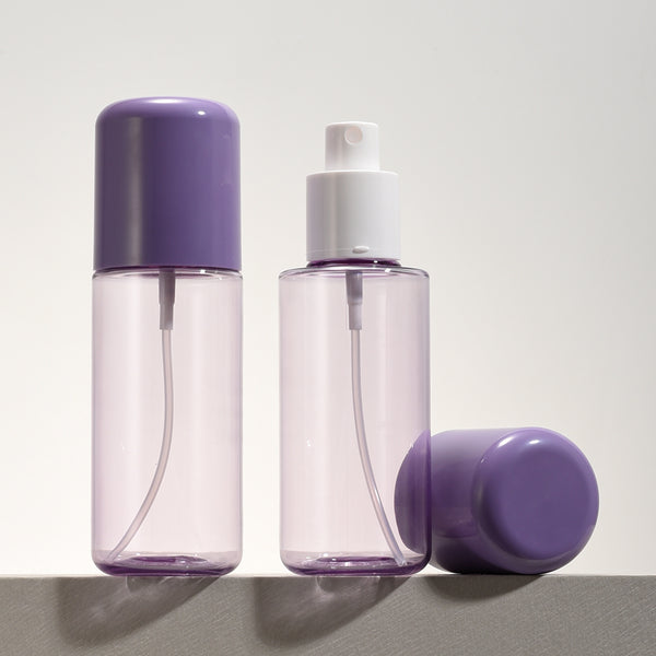 Plastic spray bottle